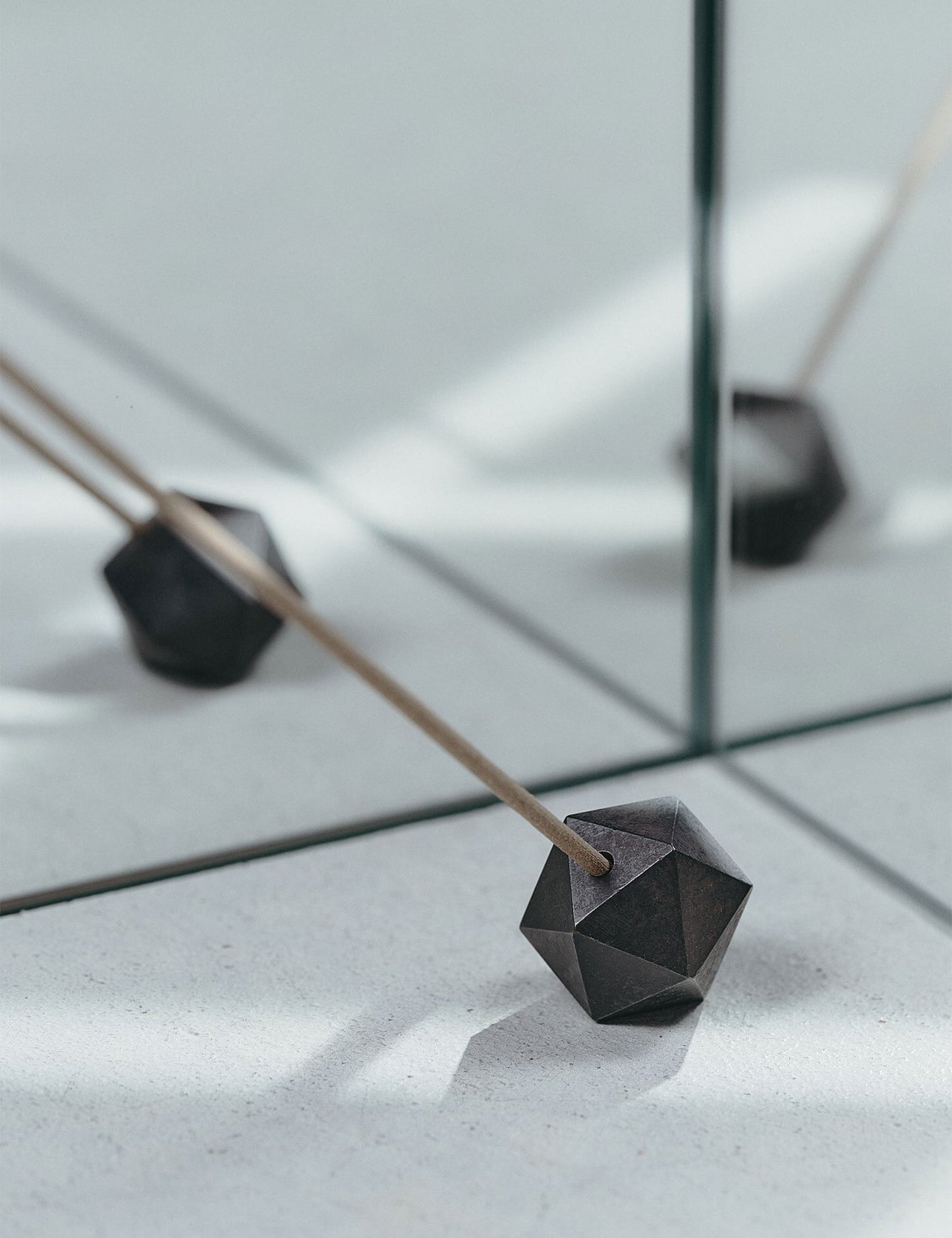 poly incence holder black (ポリインセンスホルダーブラック)