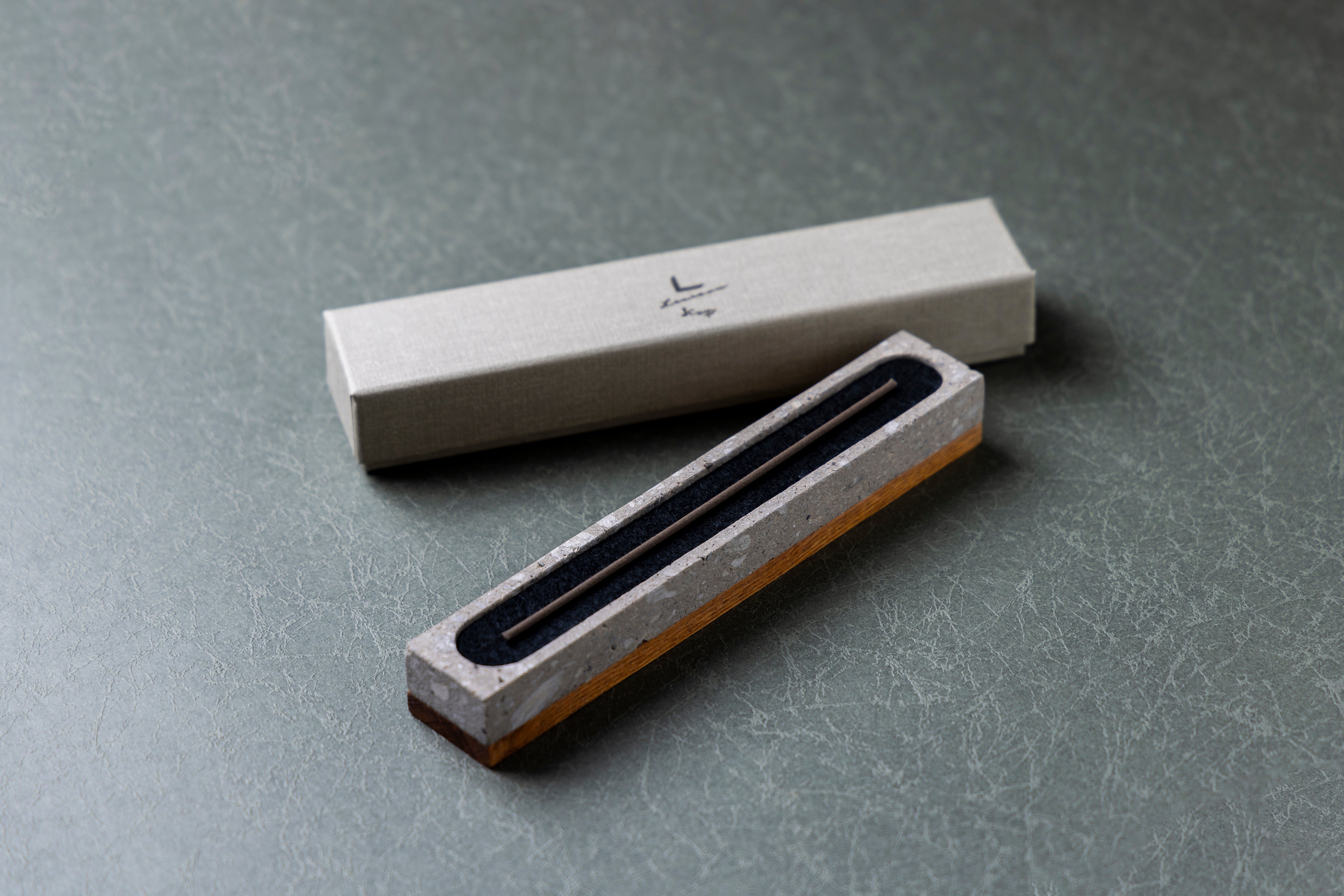 メール便不可】札幌軟石 寝かせる香皿 槐 – お香セレクトショップkuyu